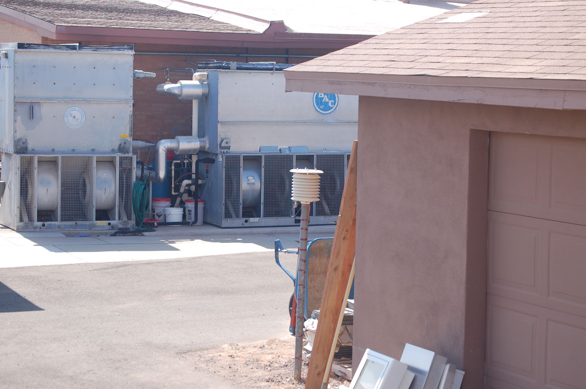 Detroit Lakes surface station with airconditioning outlets.