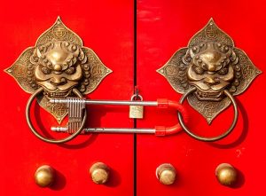 Door locking in Beijing