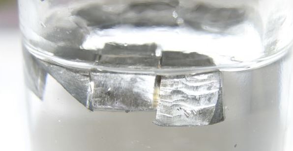 Lithium in paraffin