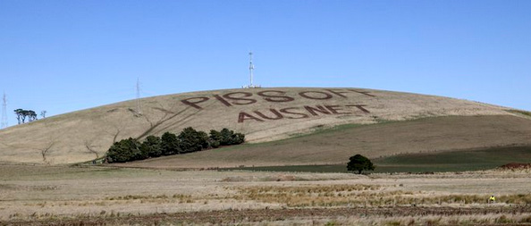 Farmers protest at Transmission lines in Victoria